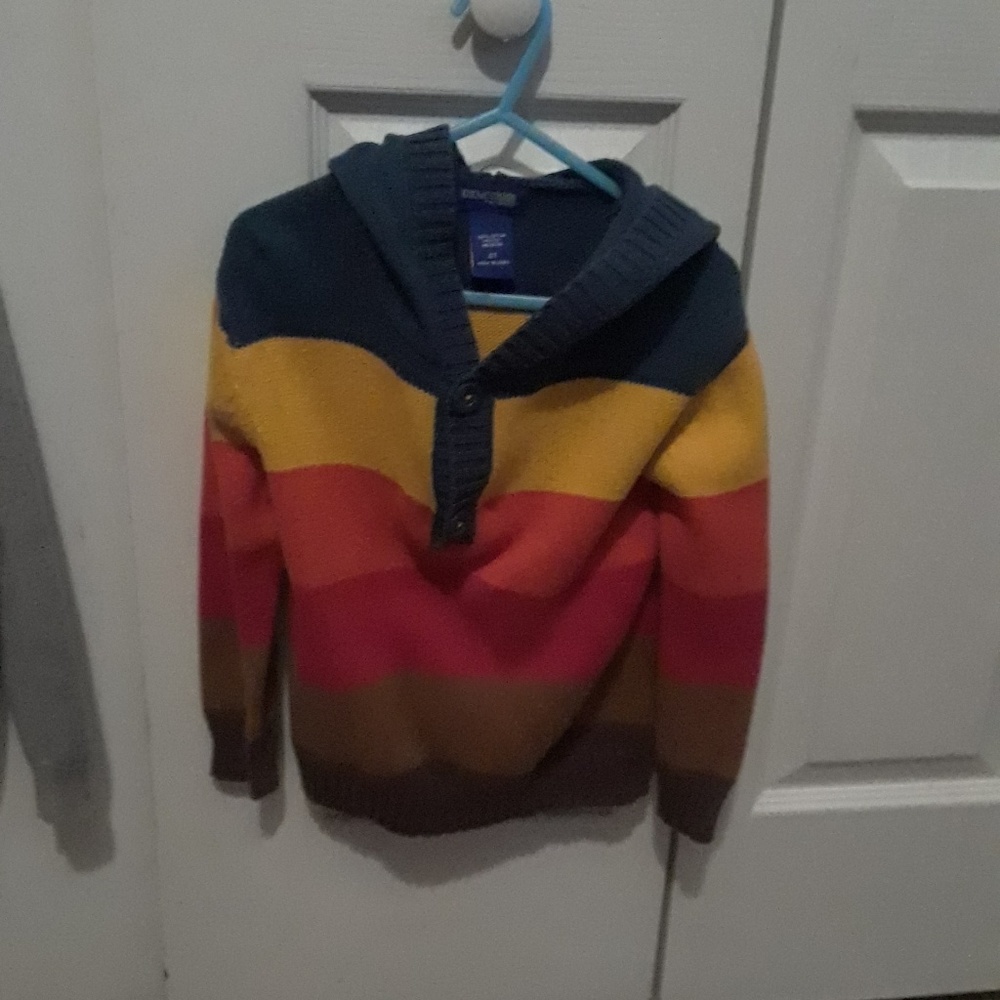 Oshkosh sweater